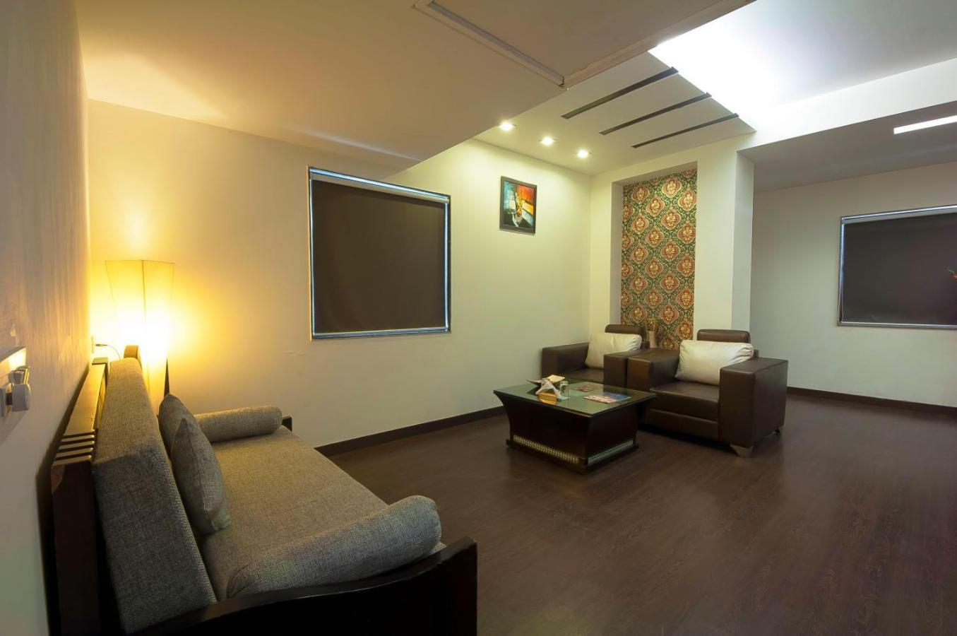 Hotel Transit International- Aerocity Delhi Airport New Delhi Exterior foto