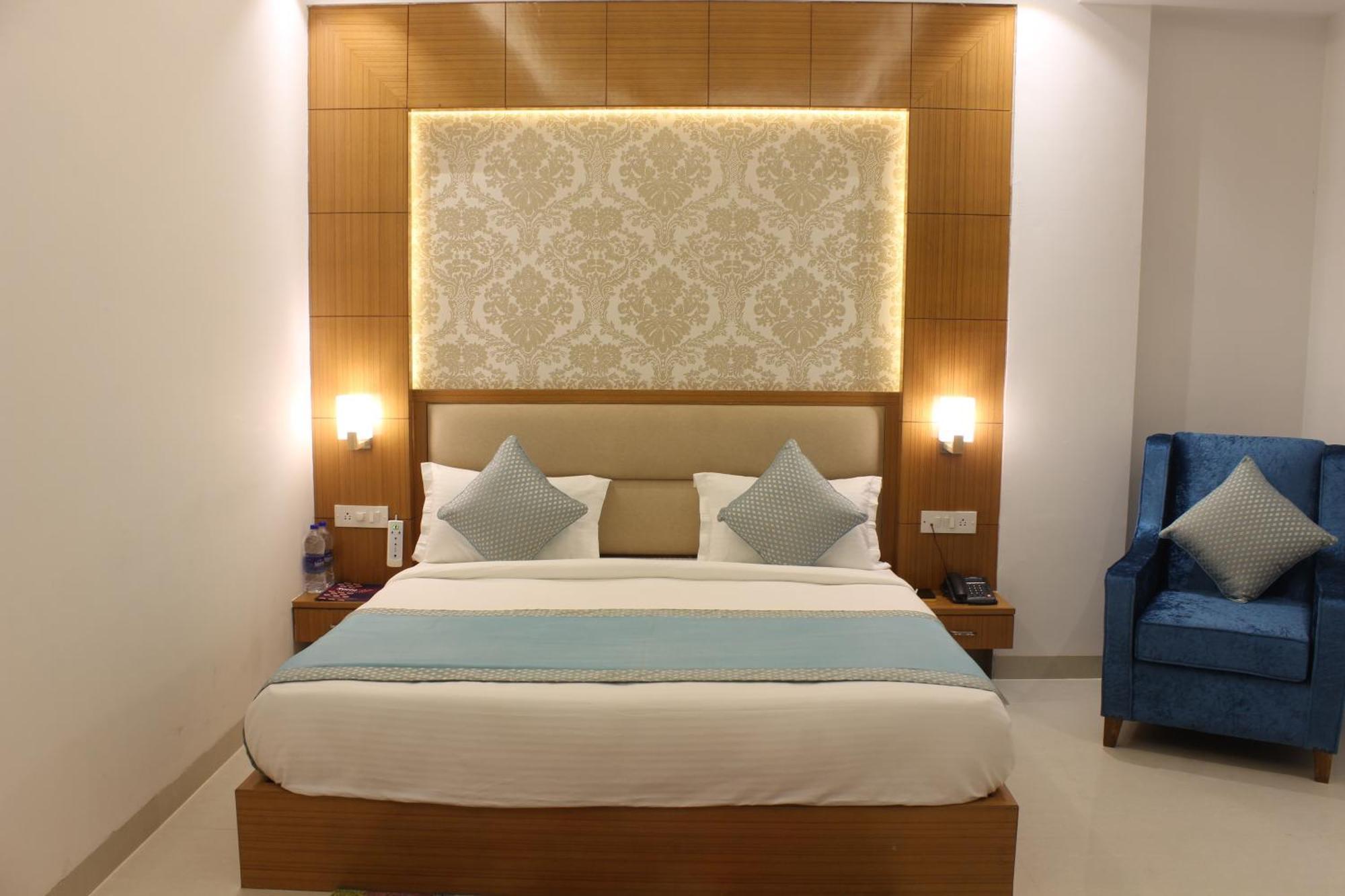 Hotel Transit International- Aerocity Delhi Airport New Delhi Exterior foto